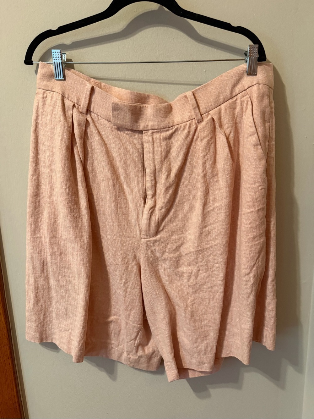 High-Waist Pink Linen Blend Women’s Shorts
